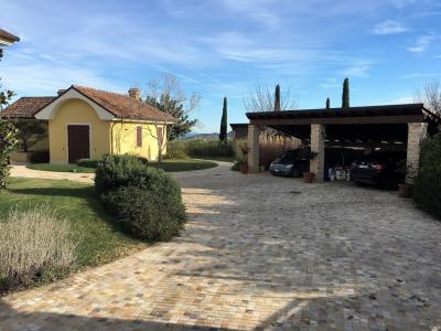 Villa in Vendita a Acquaviva Picena #5