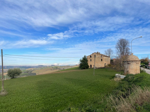 Rustico in Vendita a Petritoli #4