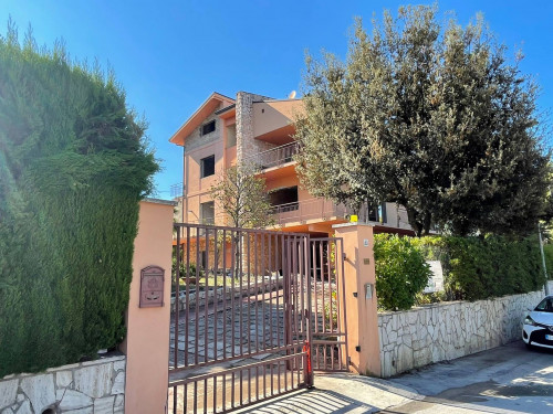 Villa in Vendita a San Benedetto del Tronto #10