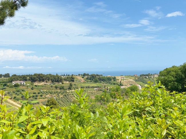 Villa in Vendita a San Benedetto del Tronto #2
