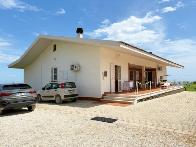 Villa in Vendita a San Benedetto del Tronto #18