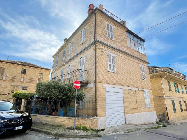 Casa singola in Vendita a Offida #2